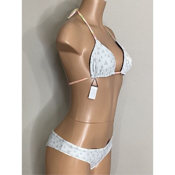 New. REEF reversible triangle cheeky bikini. - Picture 8 of 12